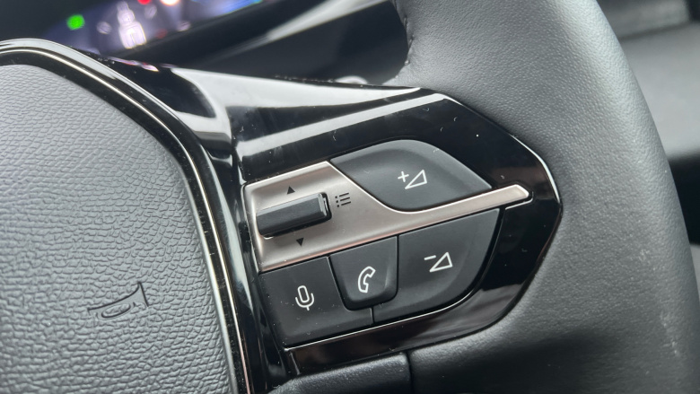 Peugeot 308 1.2 Hybrid 136 Allure 5dr e-DSC6 Petrol Hatchback